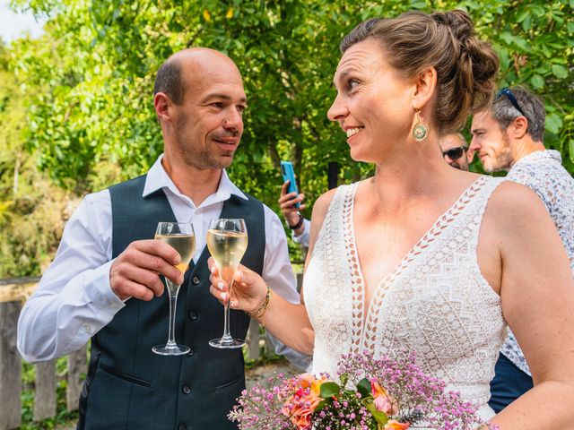 Le mariage de Suzanne et Antoine à Louverné, Mayenne 17