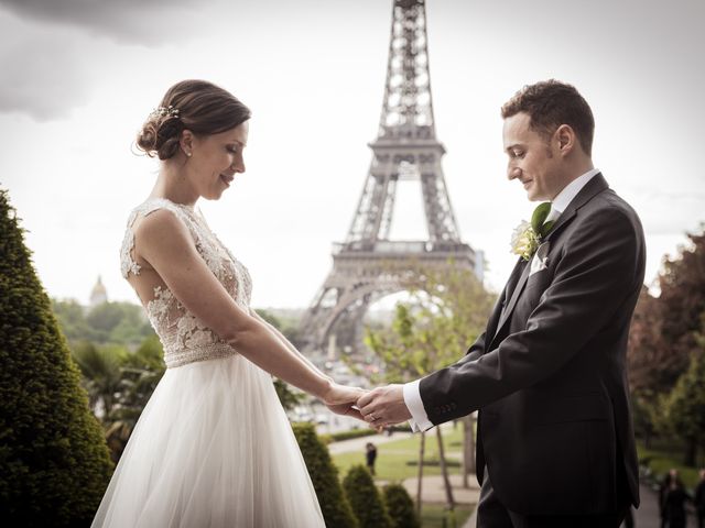 Le mariage de Emanuele et Giulia à Paris, Paris 11