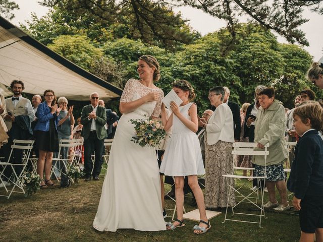 Le mariage de Antoine et Adeline à Loctudy, Finistère 51