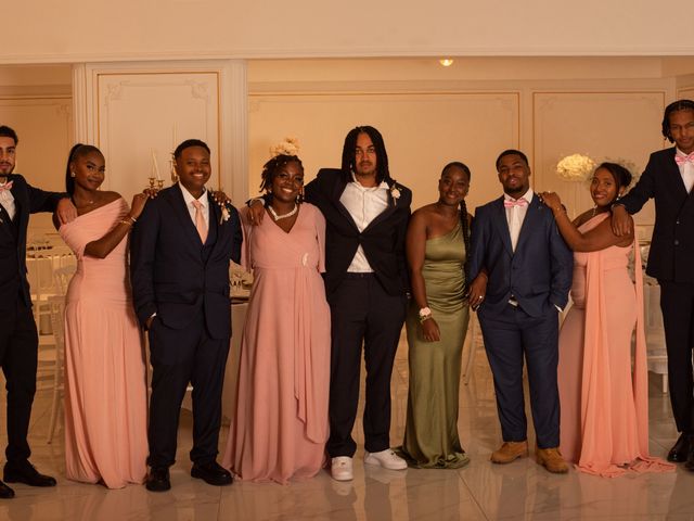 Le mariage de Evandro et Indira à Lyon, Rhône 18