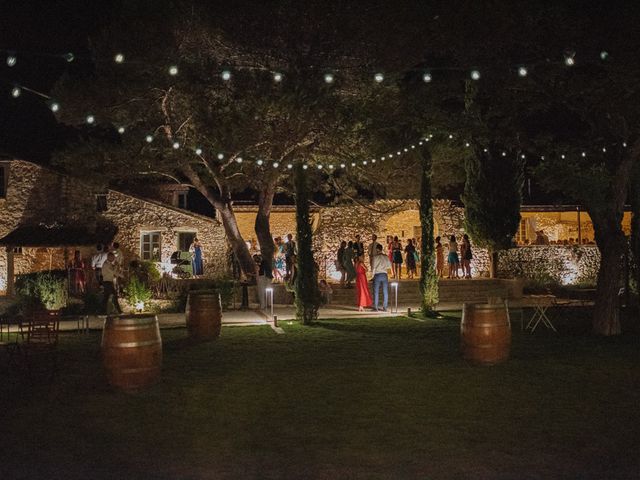 Le mariage de Gautier et Caroline à Rochefort-du-Gard, Gard 78