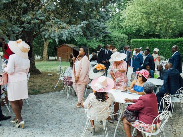 Le mariage de Frangis et Lorraine  à Arpajon, Essonne 19