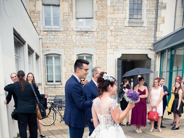 Le mariage de Aurélien et Delphine à Besançon, Doubs 25