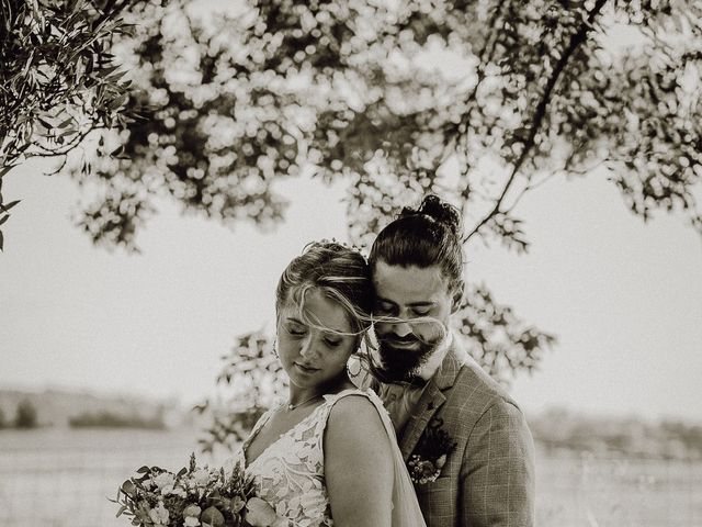 Le mariage de Guillaume et Meilly à Coutras, Gironde 11