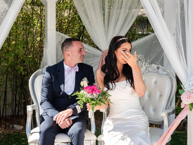 Le mariage de Jerome et Laura à Marseille, Bouches-du-Rhône 24