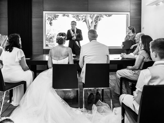 Le mariage de Seb et Lydie à Arès, Gironde 21