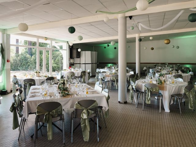 Le mariage de Seb et Lydie à Arès, Gironde 26