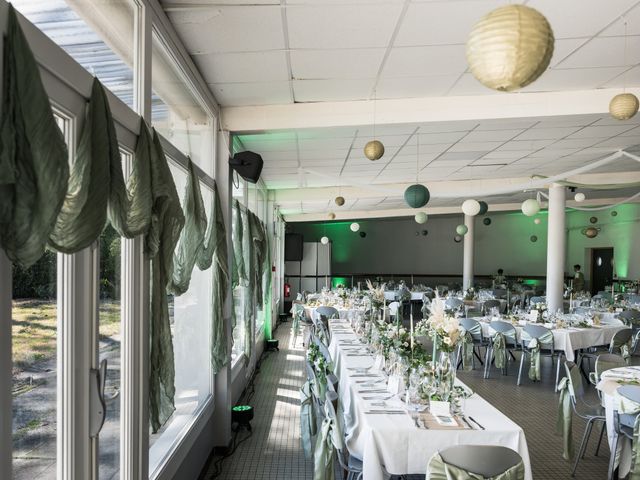 Le mariage de Seb et Lydie à Arès, Gironde 27