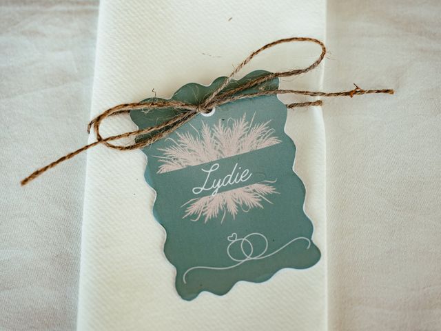 Le mariage de Seb et Lydie à Arès, Gironde 30
