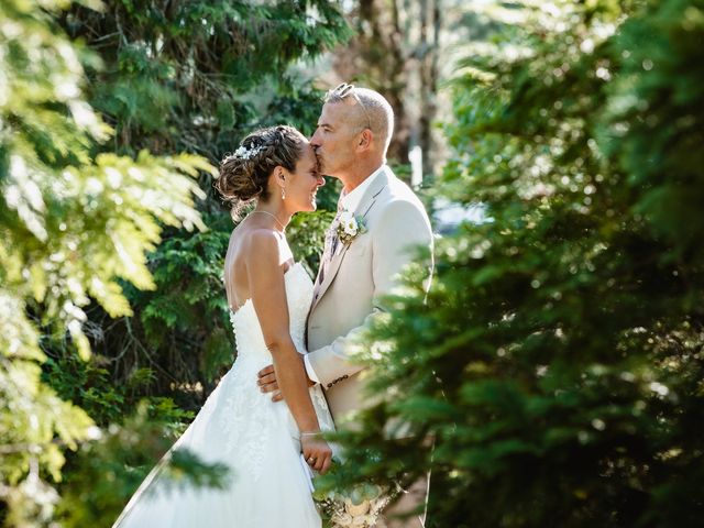 Le mariage de Seb et Lydie à Arès, Gironde 43