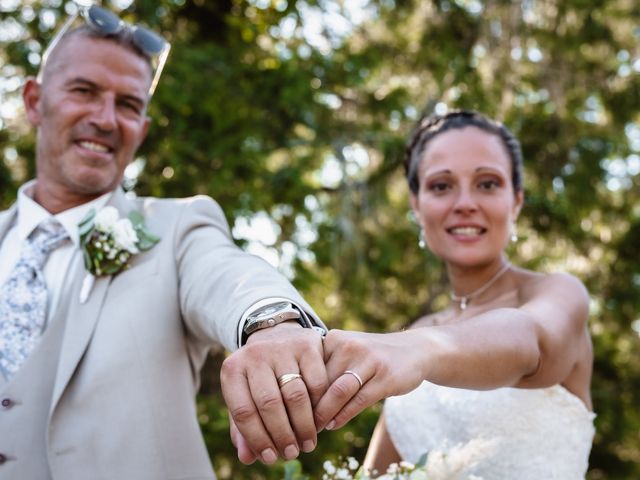 Le mariage de Seb et Lydie à Arès, Gironde 45