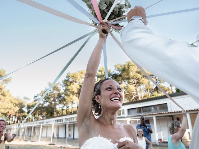 Le mariage de Seb et Lydie à Arès, Gironde 54
