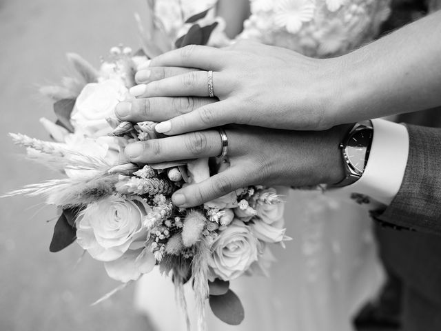 Le mariage de Gaëtan et Hanaé à Ainay-le-Vieil, Cher 12