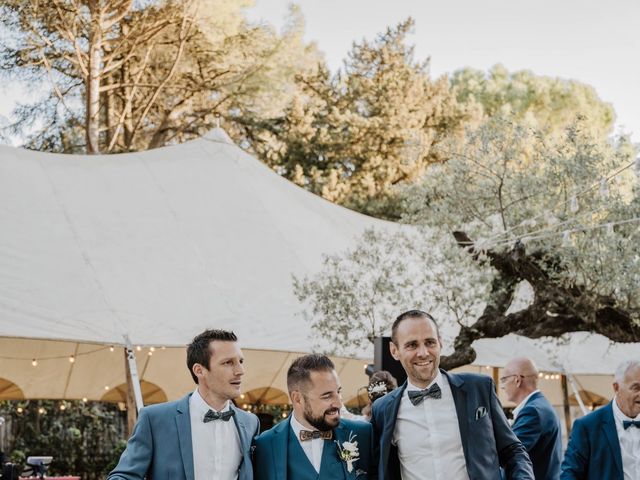 Le mariage de Damien et Alexandrine à Aimargues, Gard 17