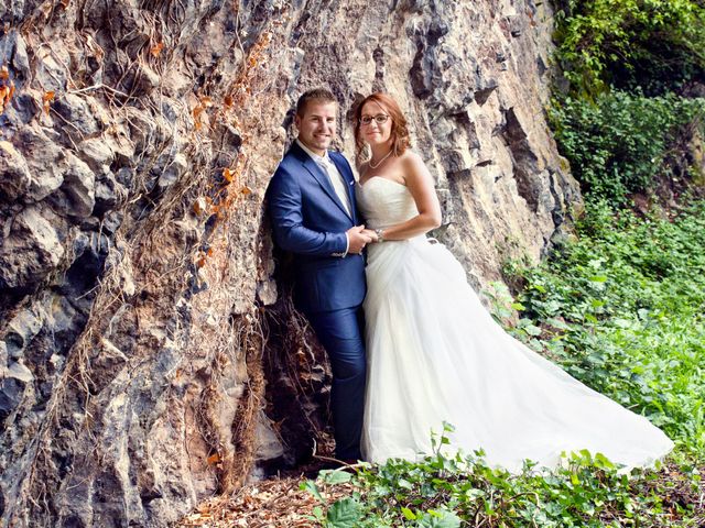 Le mariage de Fabrice et Amélie à Sainte-Sigolène, Haute-Loire 18