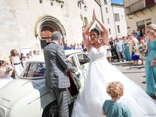 Le mariage de Matthias et Célia à Simiane-la-Rotonde, Alpes-de-Haute-Provence 43