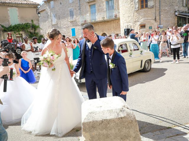 Le mariage de Matthias et Célia à Simiane-la-Rotonde, Alpes-de-Haute-Provence 49