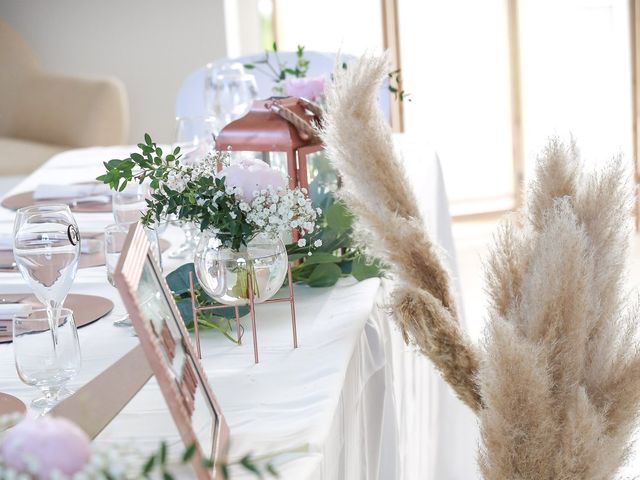 Le mariage de Matthias et Célia à Simiane-la-Rotonde, Alpes-de-Haute-Provence 77