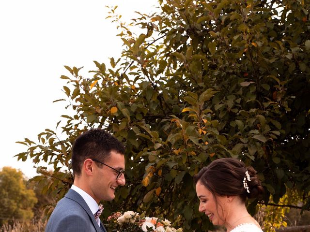 Le mariage de Andrea et Noémie à Le Breuil, Rhône 43