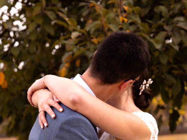 Le mariage de Andrea et Noémie à Le Breuil, Rhône 49