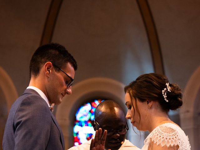 Le mariage de Andrea et Noémie à Le Breuil, Rhône 84