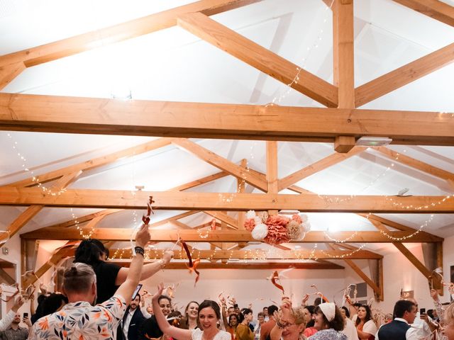 Le mariage de Andrea et Noémie à Le Breuil, Rhône 111