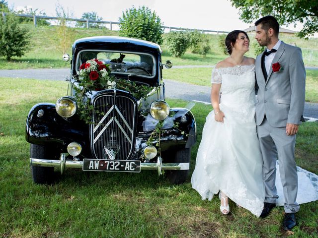 Le mariage de Jonathan et Angélique à Saint-Vincent-de-Reins, Rhône 4