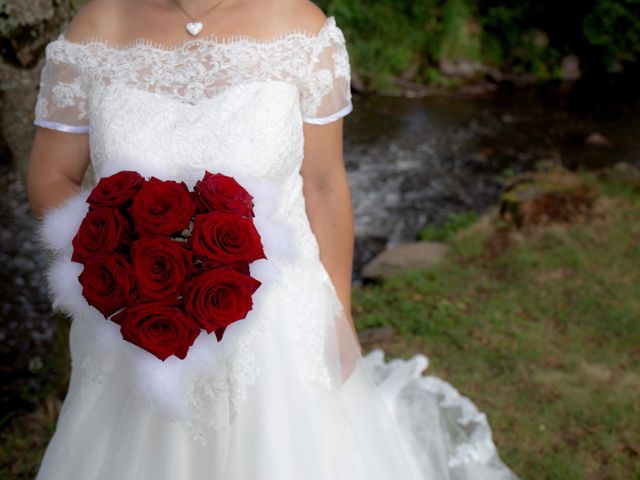 Le mariage de Jonathan et Angélique à Saint-Vincent-de-Reins, Rhône 6