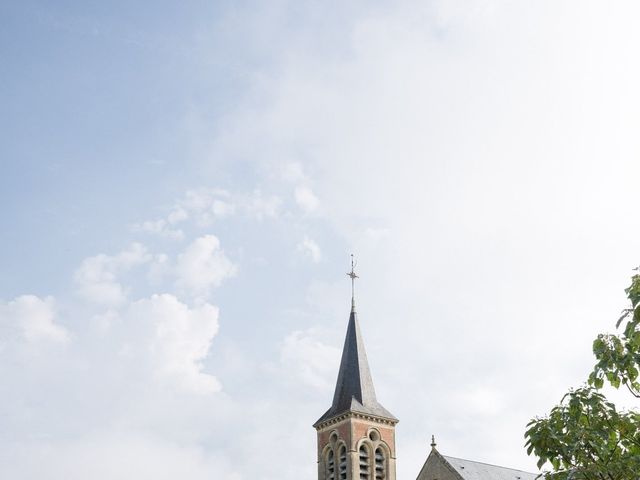 Le mariage de Benjamin et Amélie à Beaulon, Allier 4