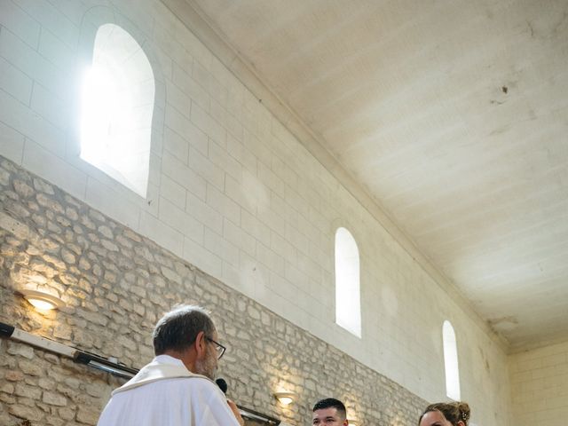 Le mariage de Benjamin et Amélie à Beaulon, Allier 16