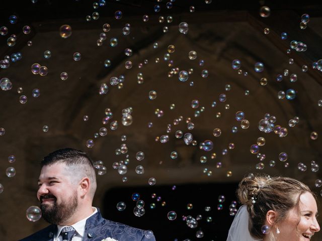 Le mariage de Benjamin et Amélie à Beaulon, Allier 19