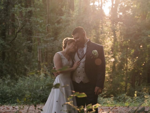 Le mariage de Benjamin et Amélie à Beaulon, Allier 25