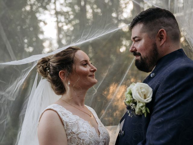 Le mariage de Benjamin et Amélie à Beaulon, Allier 1