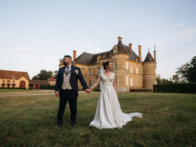 Le mariage de Benjamin et Amélie à Beaulon, Allier 35