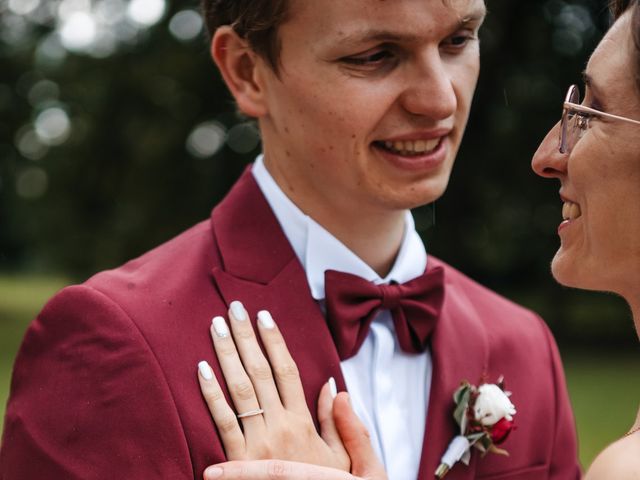 Le mariage de Charles et Ségolène à Capelle, Nord 43