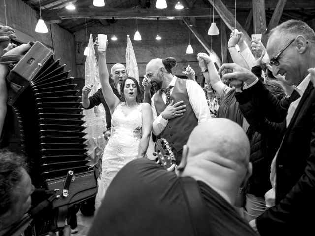 Le mariage de Nicolas et Sandy à Sainte-Bazeille, Lot-et-Garonne 37