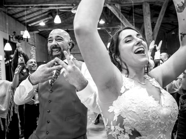 Le mariage de Nicolas et Sandy à Sainte-Bazeille, Lot-et-Garonne 38