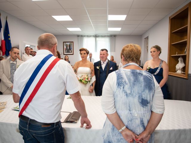 Le mariage de David et Clairette à La Selle-la-Forge, Orne 11