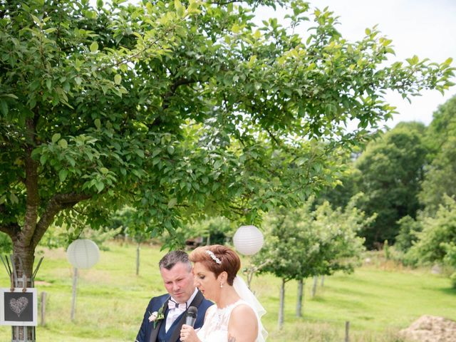 Le mariage de David et Clairette à La Selle-la-Forge, Orne 35