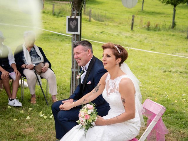 Le mariage de David et Clairette à La Selle-la-Forge, Orne 40