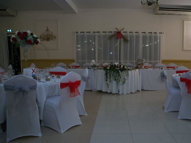 Le mariage de Jonathan et Lily à Courthézon, Vaucluse 3