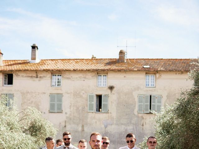 Le mariage de Corentin et Mailys à Venzolasca, Corse 11