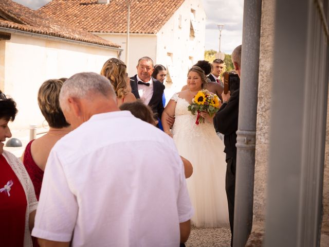 Le mariage de Logan et Aurélie à Saint-Sulpice-d&apos;Arnoult, Charente Maritime 26