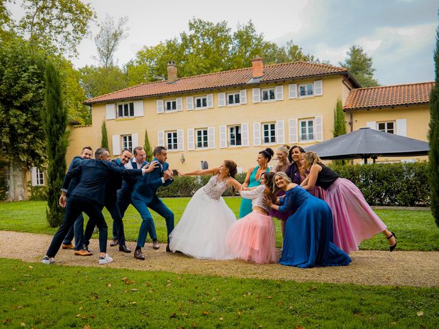 Le mariage de Anthony et Stéphanie à Légny, Rhône 14