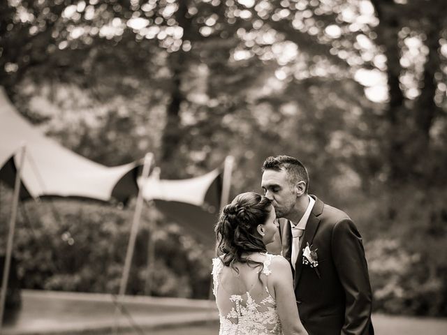 Le mariage de Anthony et Stéphanie à Légny, Rhône 20