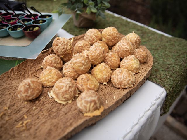 Le mariage de Steve et Manue à Orgon, Bouches-du-Rhône 17