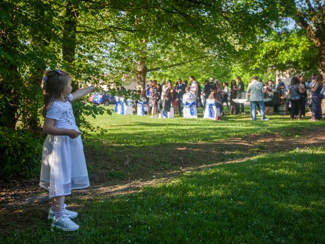 Le mariage de Francis et Krystina à Balaguier-d&apos;Olt, Aveyron 25