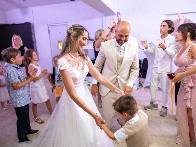 Le mariage de Sébastien et Héléna à Marseille, Bouches-du-Rhône 4