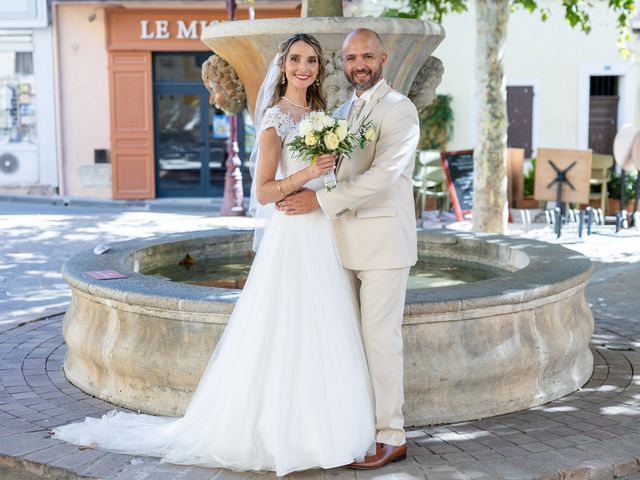 Le mariage de Sébastien et Héléna à Marseille, Bouches-du-Rhône 24