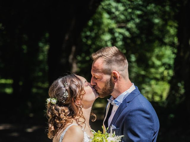 Le mariage de Anthony et Marlene à Châteauneuf-sur-Sarthe, Maine et Loire 19